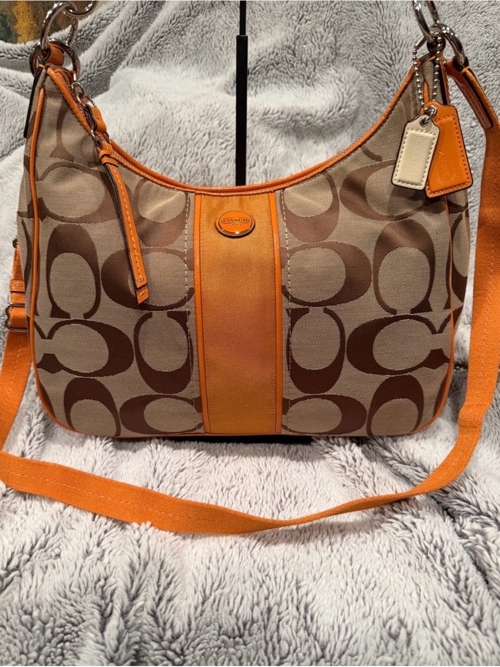 Coach convertible hobo handbag classic jacquard signature “C” - Picture 4 of 13